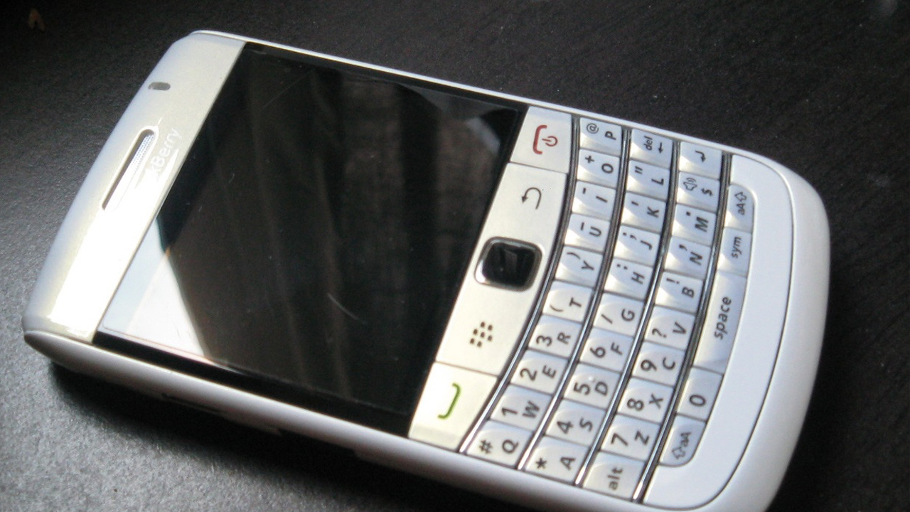 Blackberry Bold 9700 Latife Üzere Özellikleri - Yerli Portal
