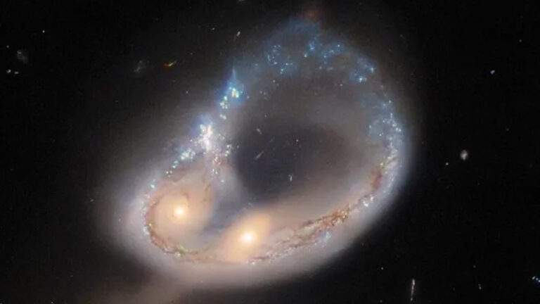 İmgesi Muazzam Bir Galaktik Çarpışma Kaydedildi