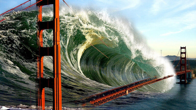 Kaydedilmiş En Büyük 13 Tsunami